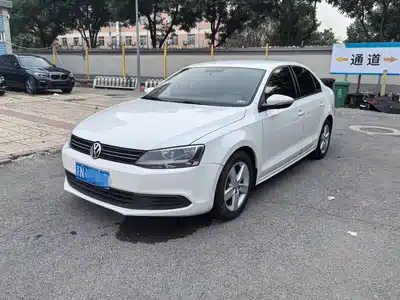 Volkswagen Sagitar 2013