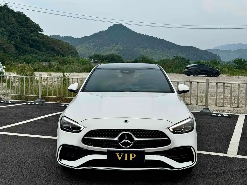 Mercedes-Benz C-Class 2022 — фото 2