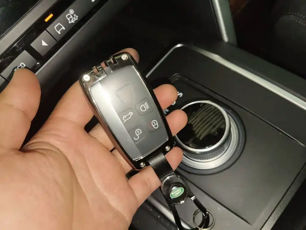 Land Rover Discovery Sport 2016 — фото 9