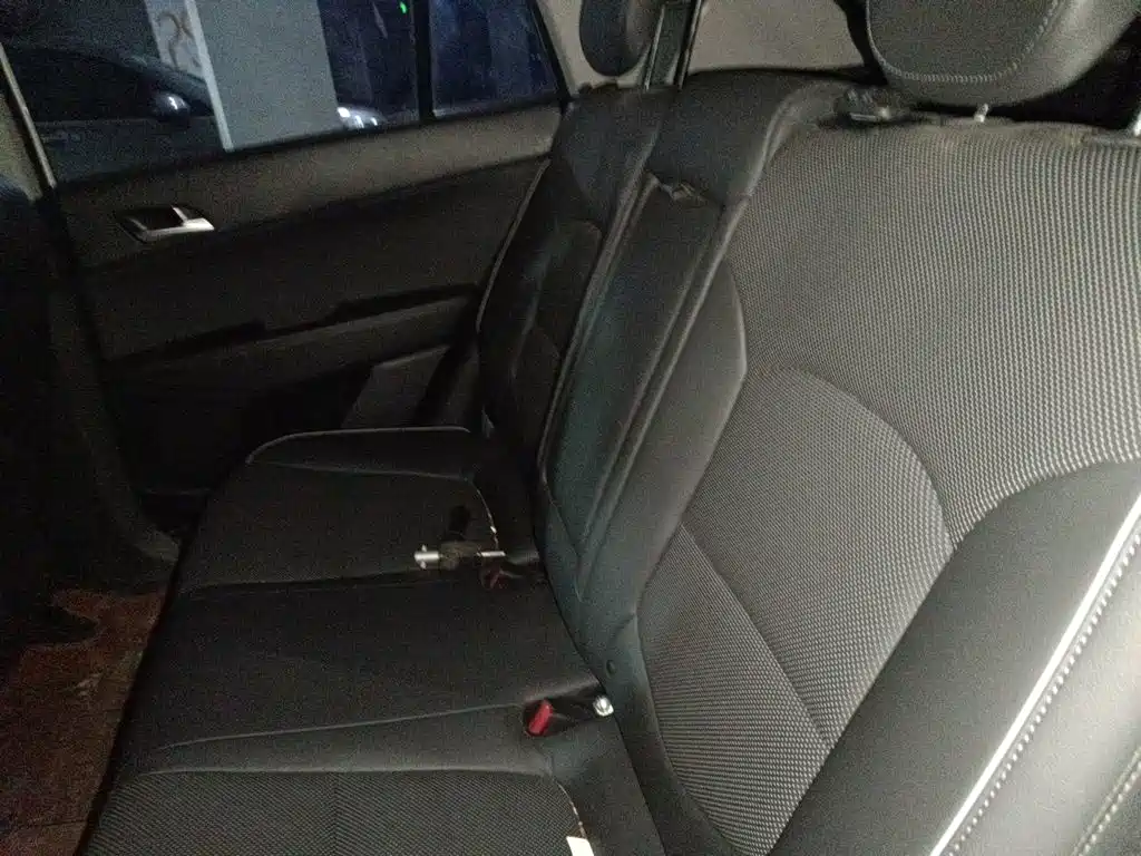 Hyundai ix25 2015 — фото 15