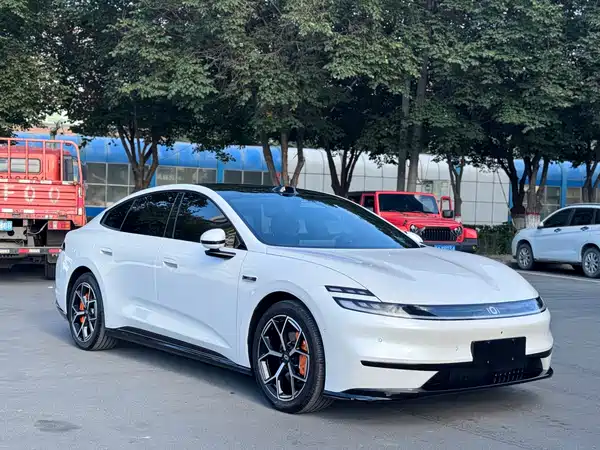 Changan Qiyuan A06 2025