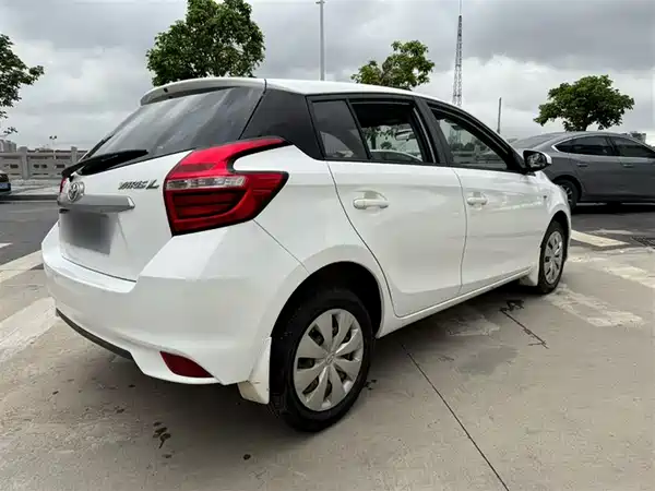 Toyota Yaris L 2016