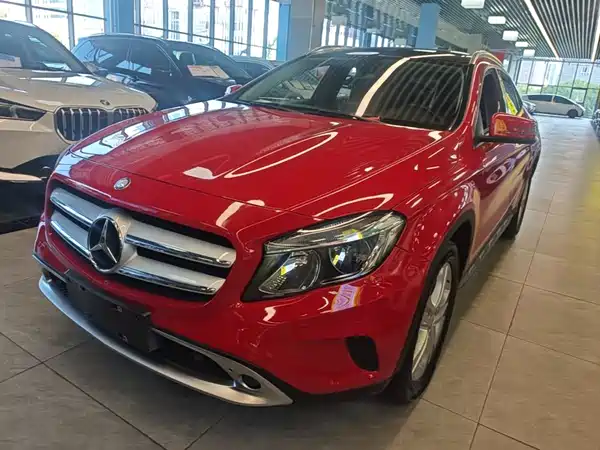 Mercedes-Benz GLA 2016