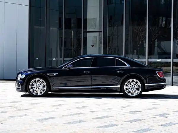 Bentley Flying Spur 2022