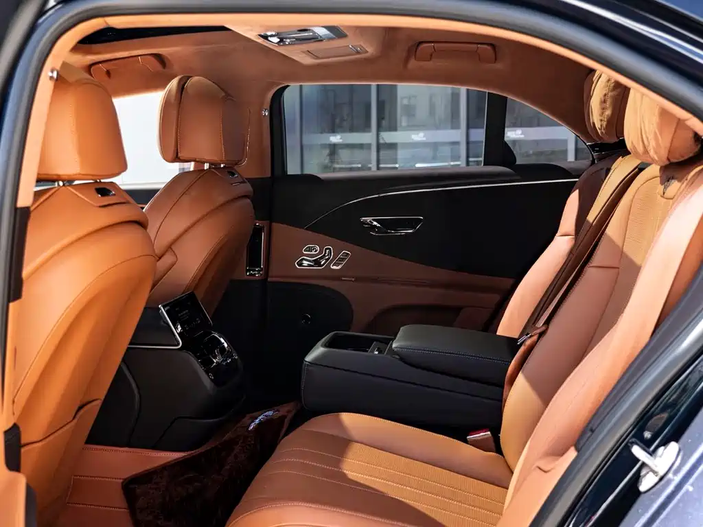 Bentley Flying Spur 2022 — фото 17