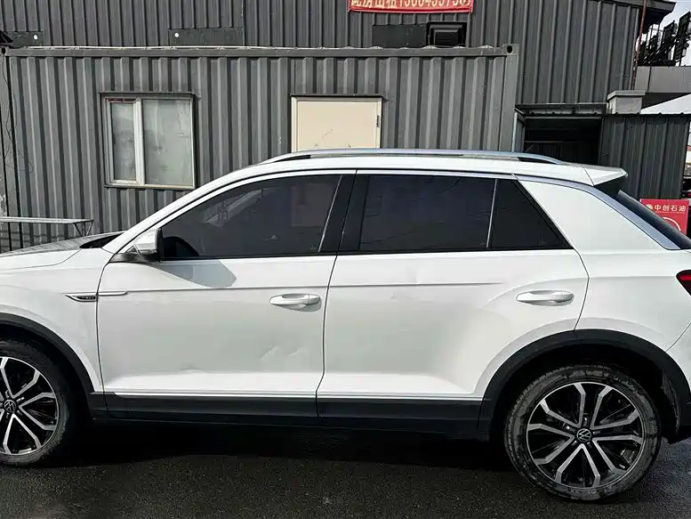 Volkswagen T-Roc 2022 — фото 4