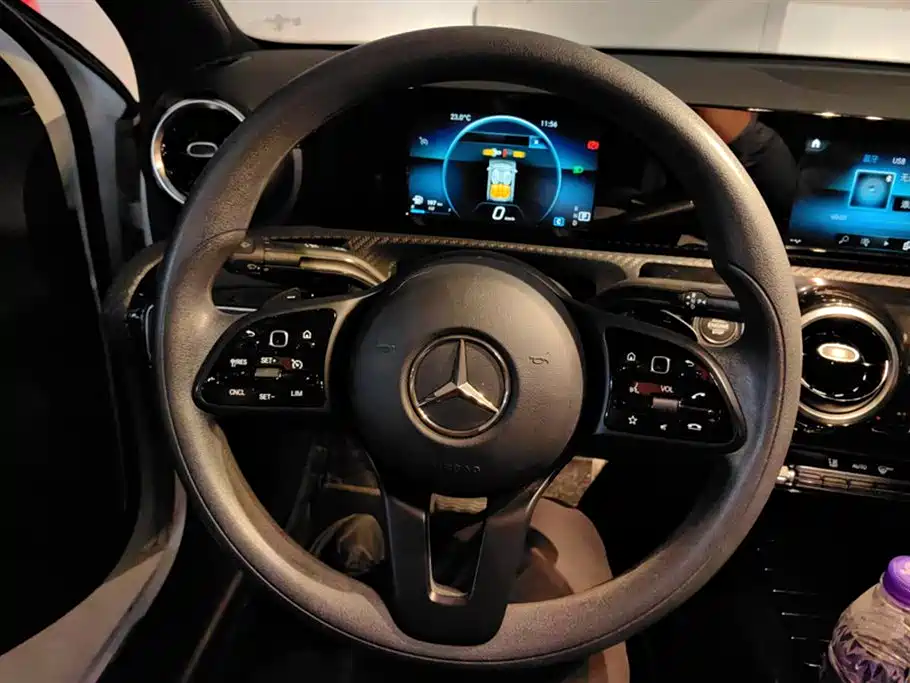 Mercedes-Benz A-Class 2020 — фото 15