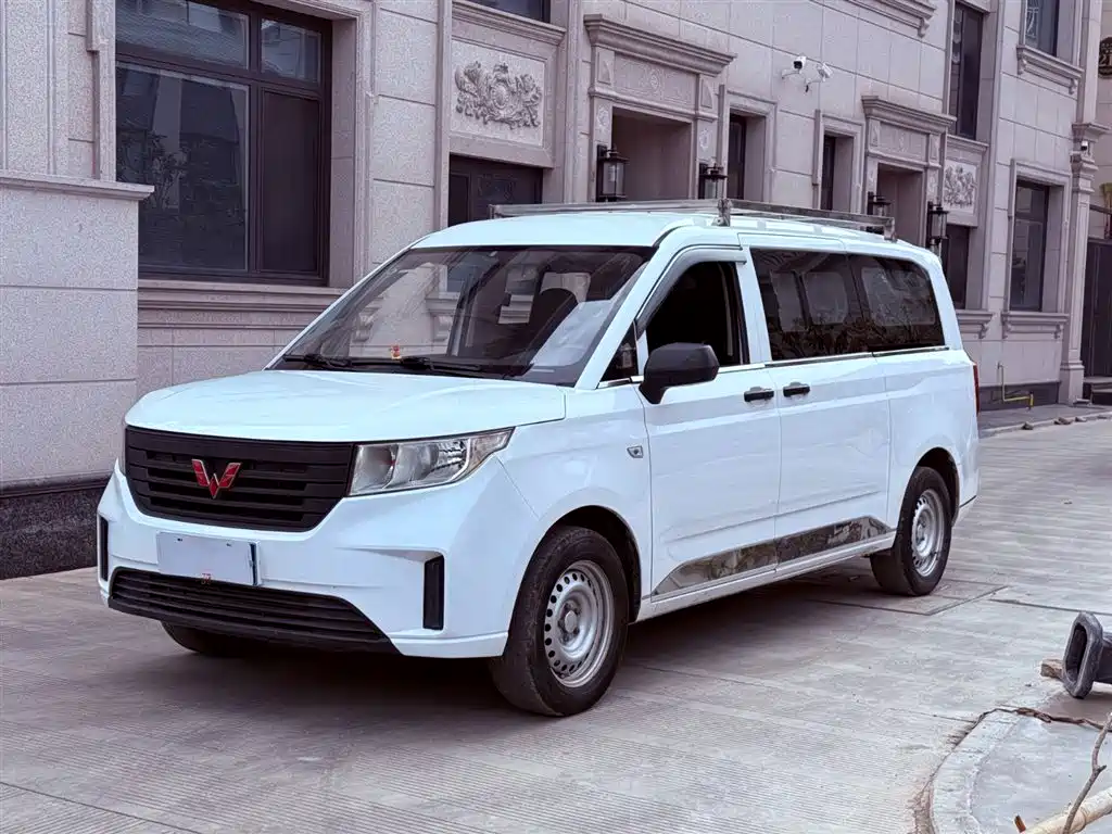Wuling Journey 2023