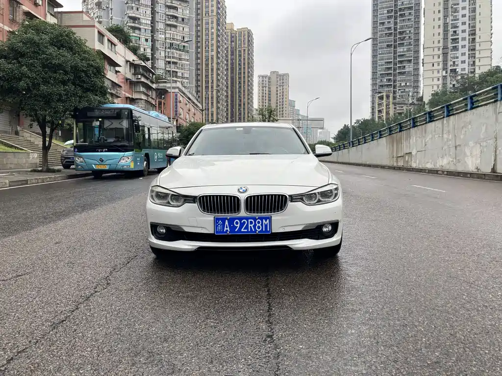BMW 3 Series 2018 — фото 2