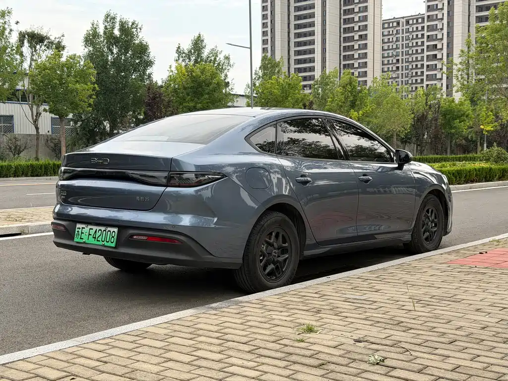BYD Seal 05 DM-i 2025 — фото 4