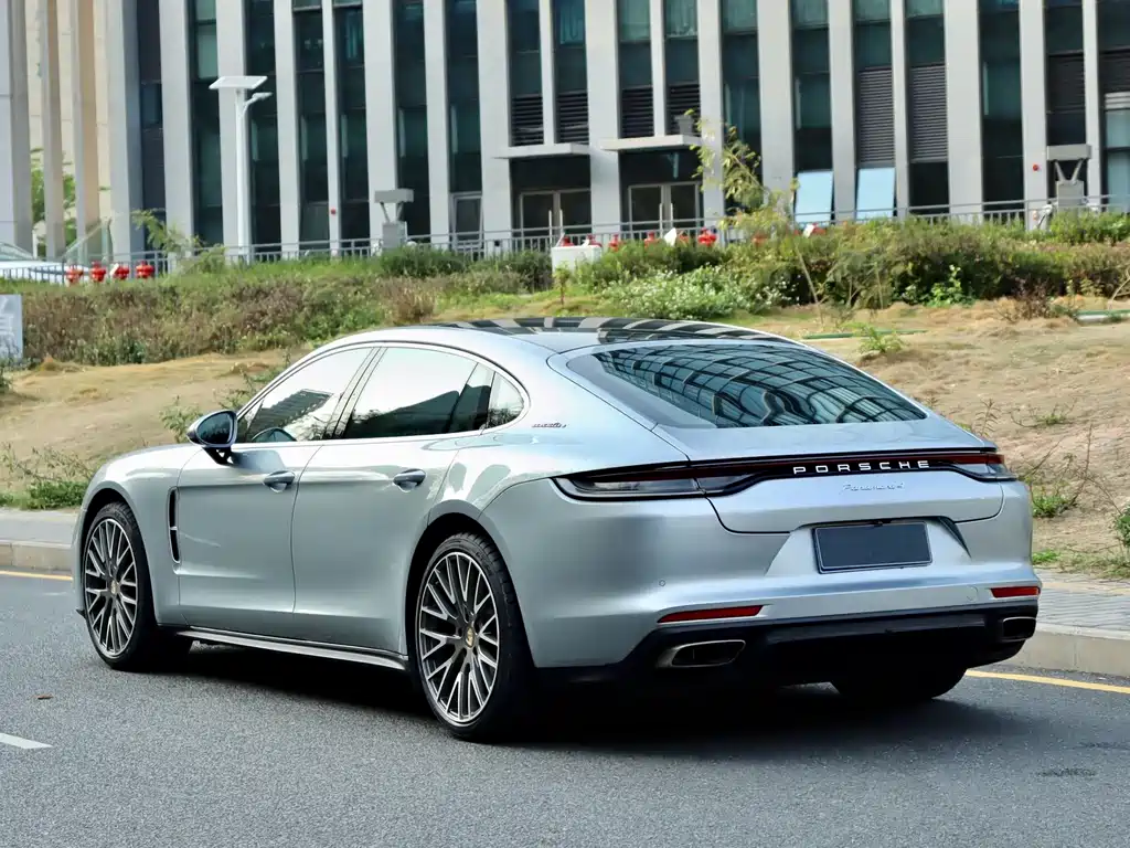 Porsche Panamera 2022 — фото 4