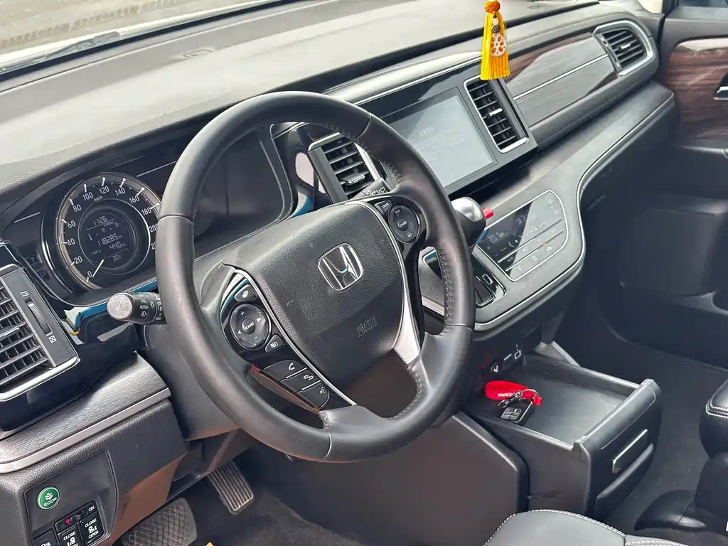Honda Elysion 2017 — фото 5