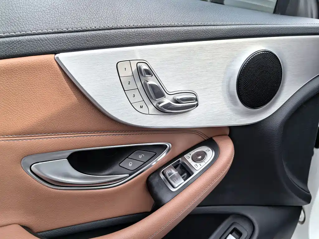 Mercedes-Benz C-Class 2017 — фото 6