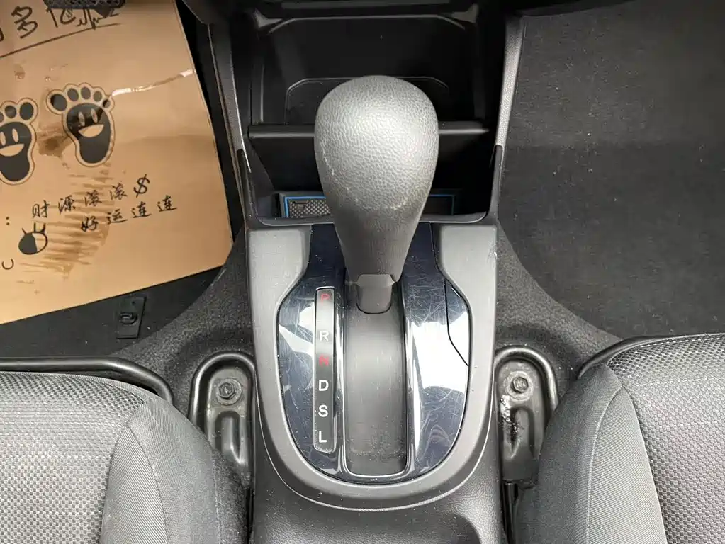 Honda Fit 2017 — фото 19