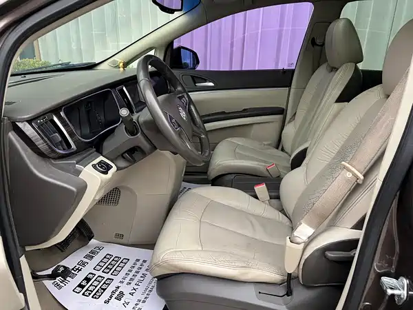 Buick GL8 2011
