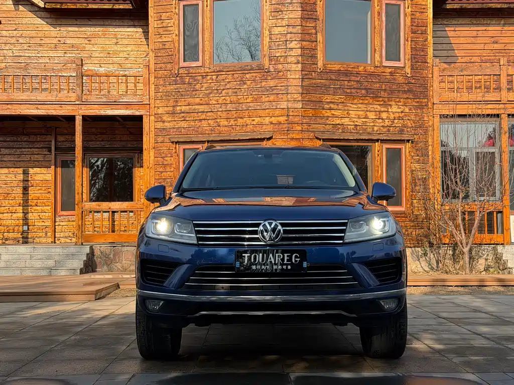 Volkswagen Touareg 2016 — фото 2