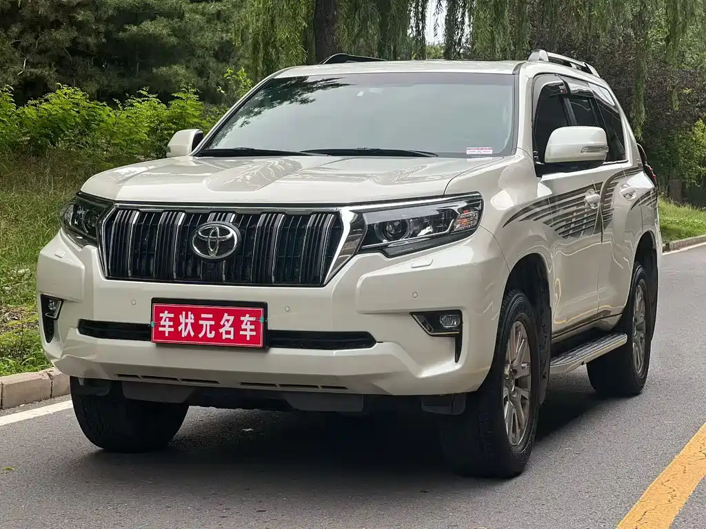 Toyota Prado 2019 — фото 1