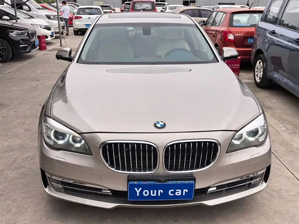 BMW 7 Series 2013 — фото 2