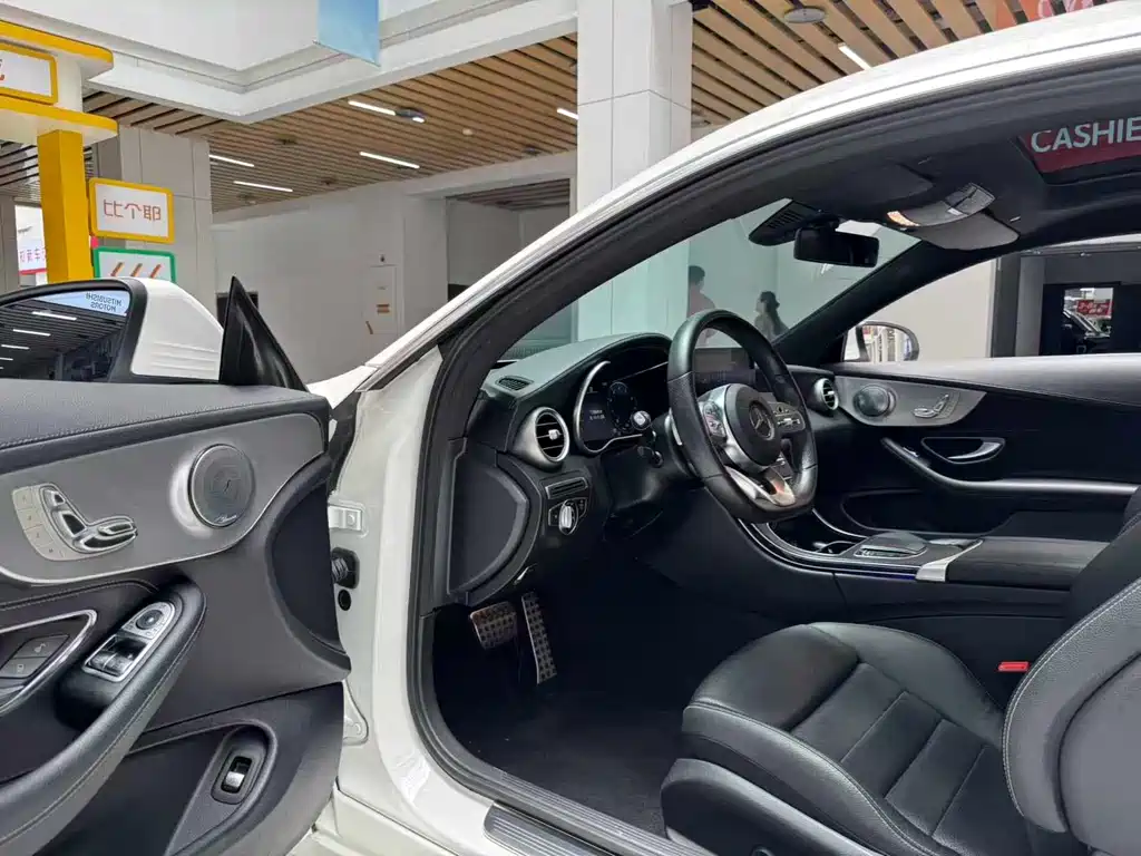Mercedes-Benz C-Class 2020 — фото 9