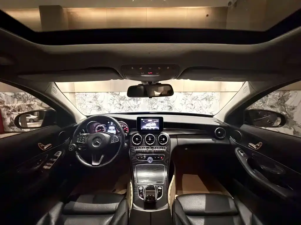 Mercedes-Benz C-Class 2018 — фото 4