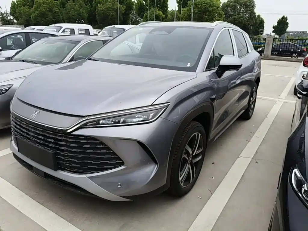 BYD L DM-i 2026