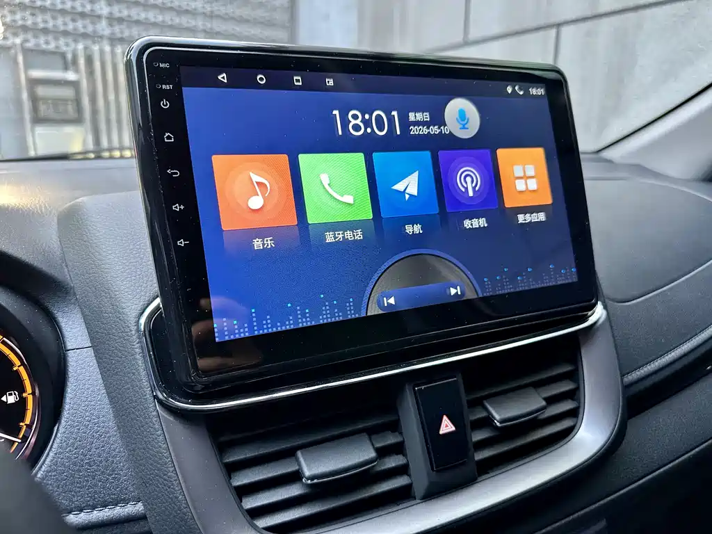 Toyota Yaris L 2022 — фото 18