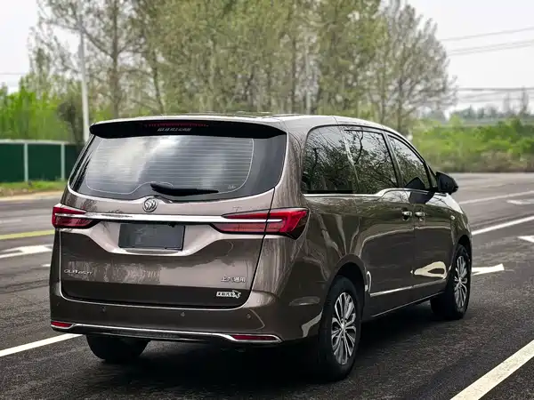 Buick GL8 2021