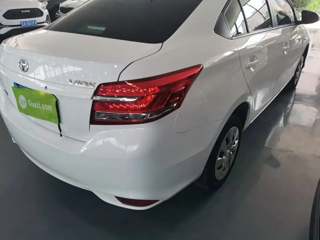 Toyota Vios 2017 — фото 8