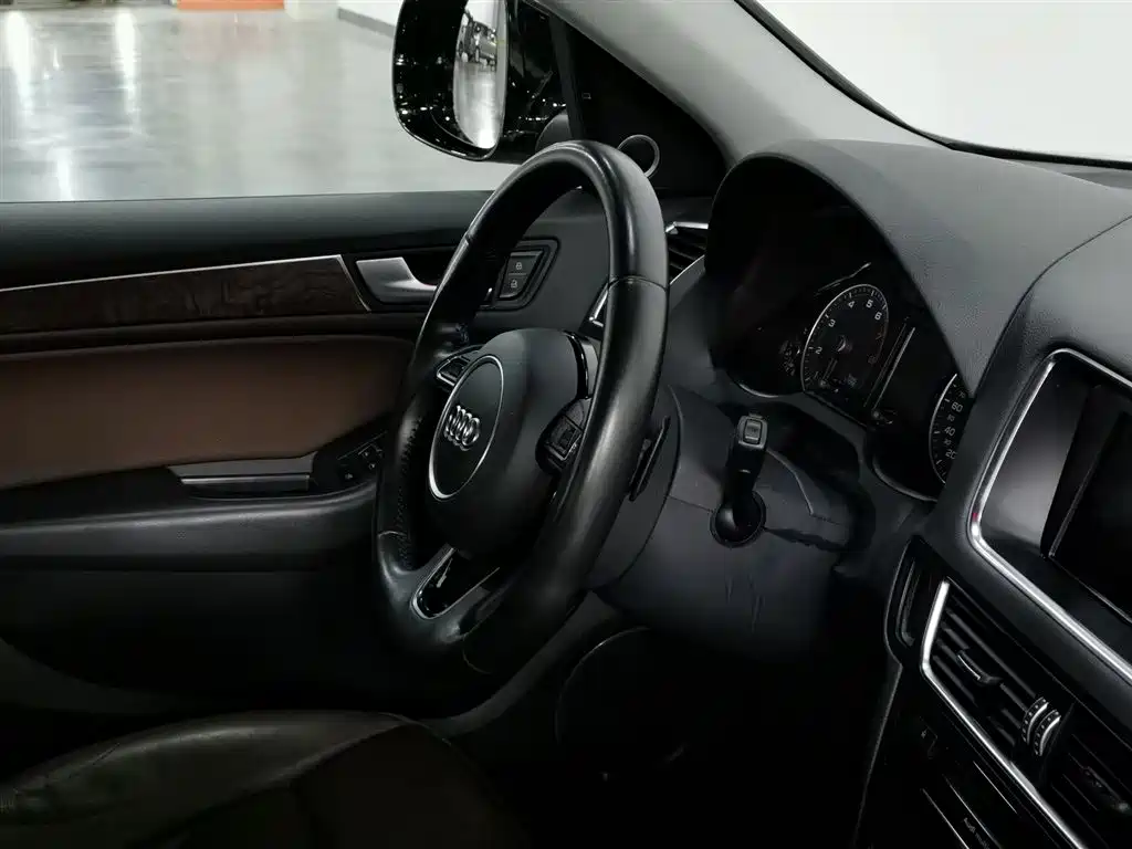 Audi Q5 2015 — фото 22