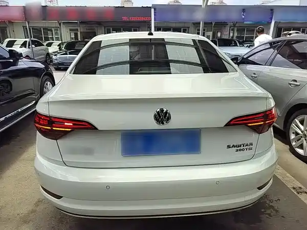 Volkswagen Sagitar 2022