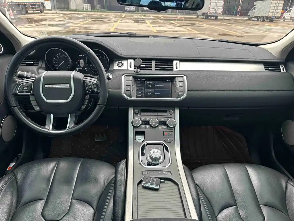Land Rover Evoque 2015 — фото 9