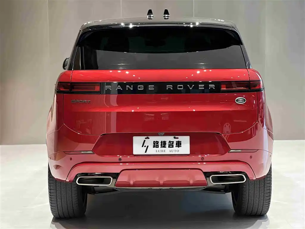 Land Rover Sport 2023 — фото 7