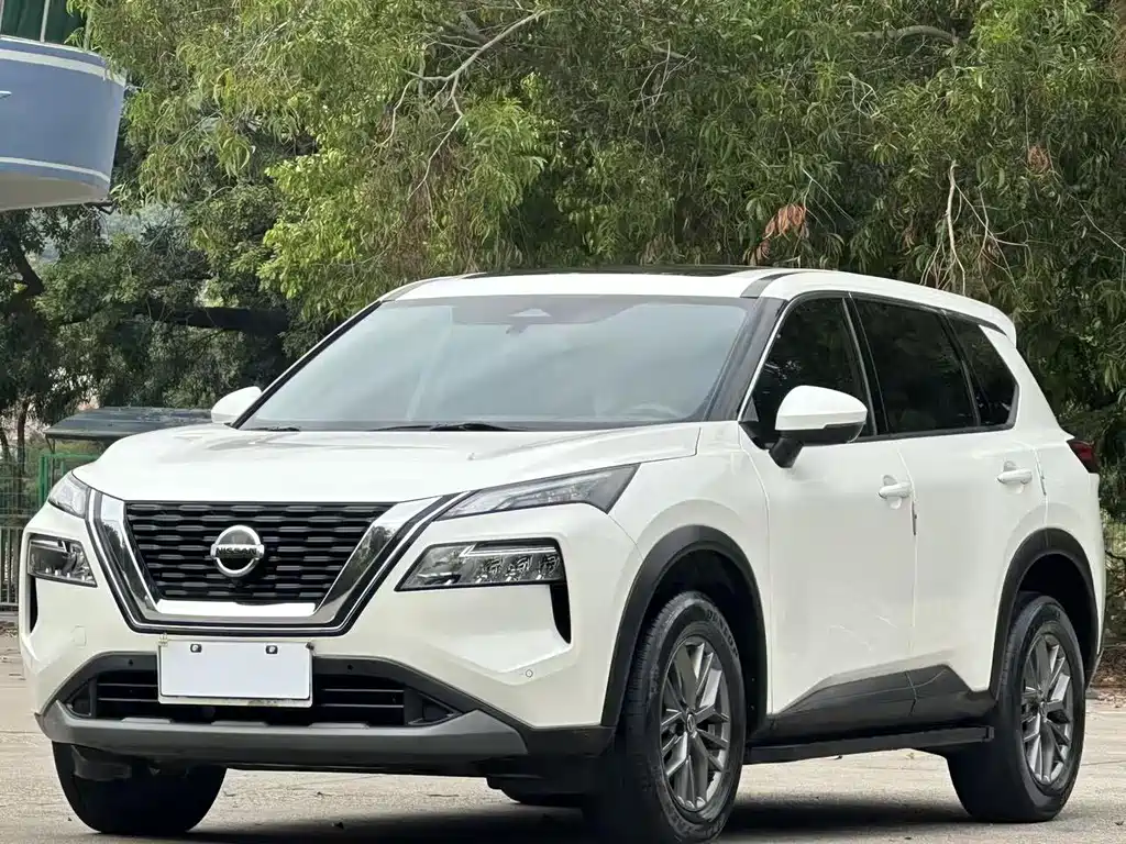 Nissan X-Trail 2022 — фото 1