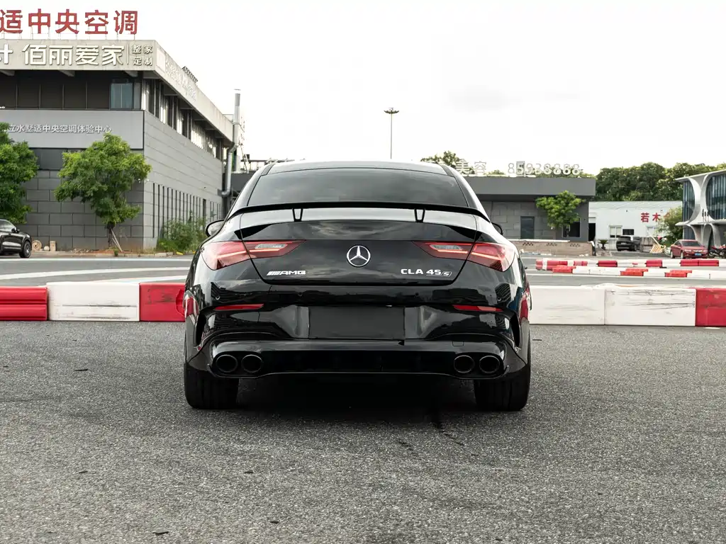 Mercedes-Benz CLA AMG 2024 — фото 3