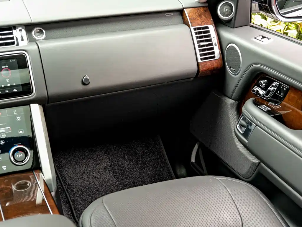 Land Rover Range Rover 2020 — фото 12