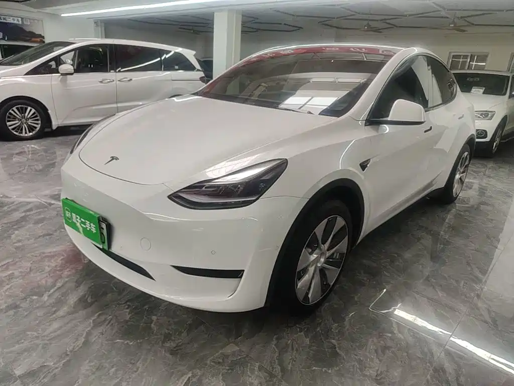 Tesla Model Y 2022 — фото 1