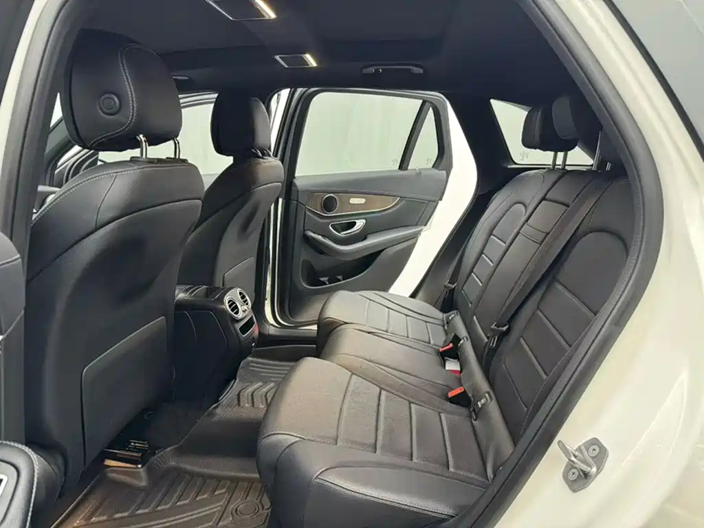 Mercedes-Benz GLC 2019 — фото 11