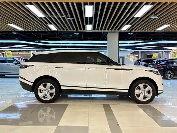 Land Rover Range Rover Velar 2024