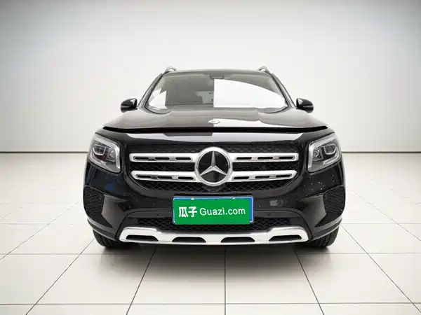 Mercedes-Benz GLB 2023