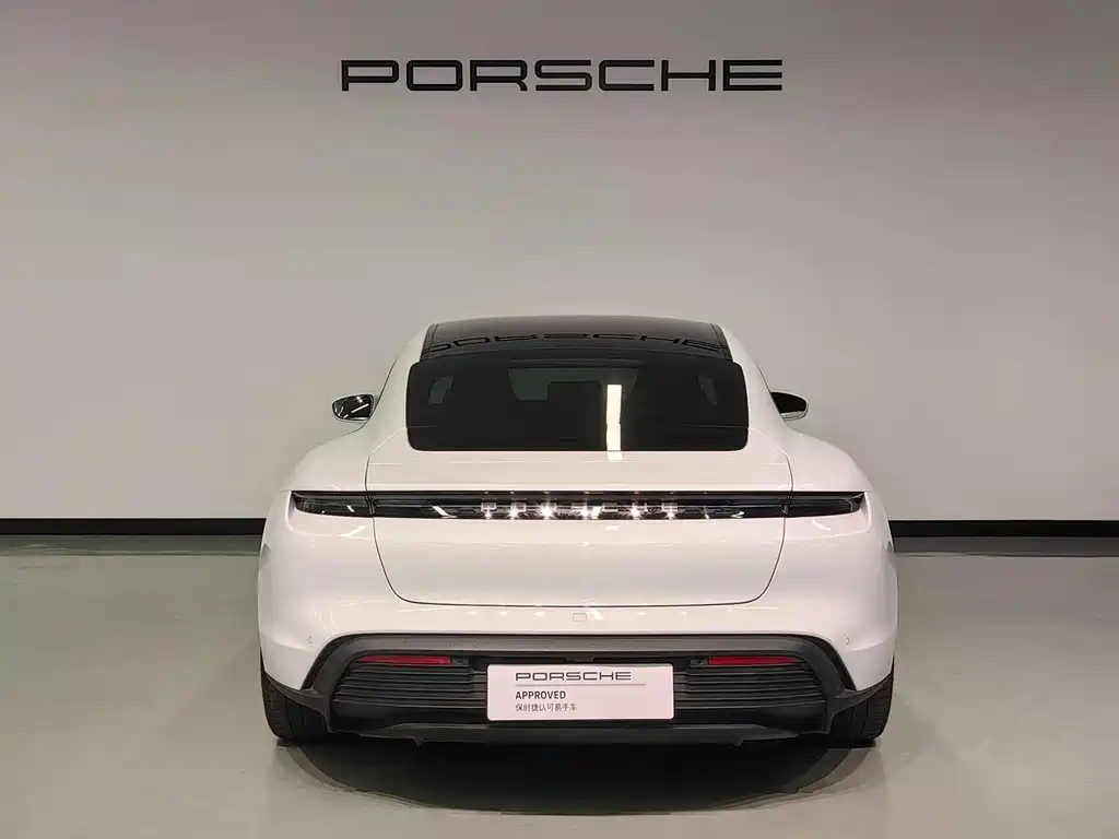 Porsche Taycan 2024 — фото 5