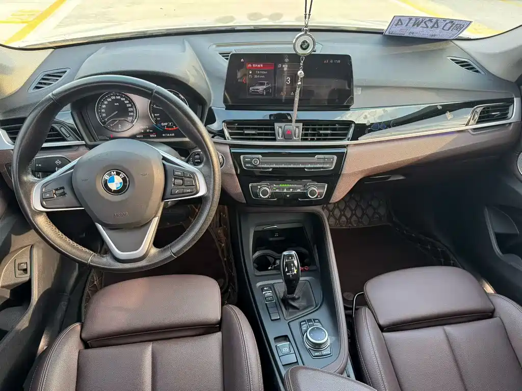 BMW X1 2021 — фото 5