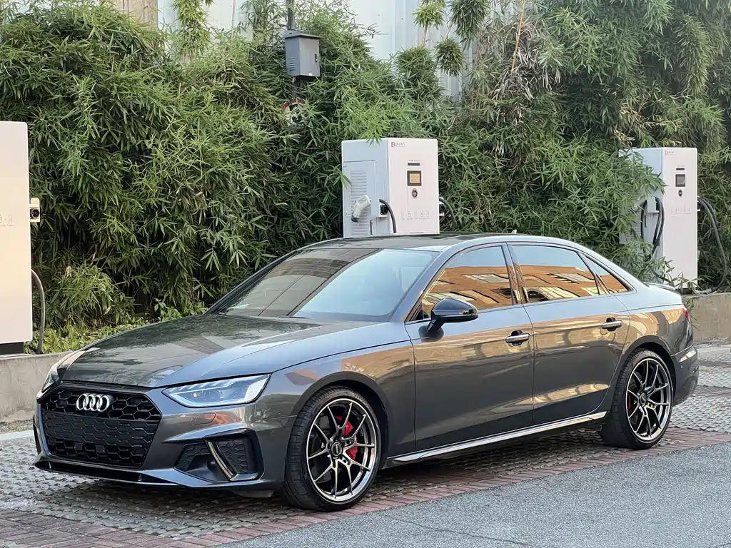 Audi A4L 2020
