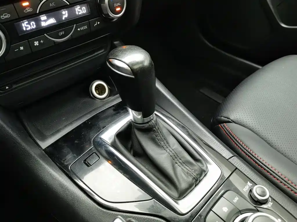 Mazda 3 Angkesela 2015 — фото 13