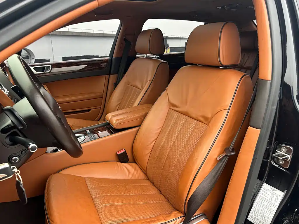 Bentley Flying Spur 2013 — фото 9