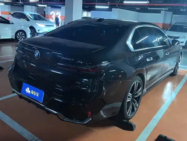 BMW 7 Series 2025