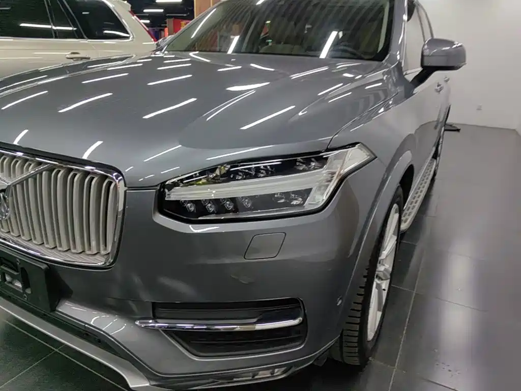 Volvo XC90 2017 — фото 24