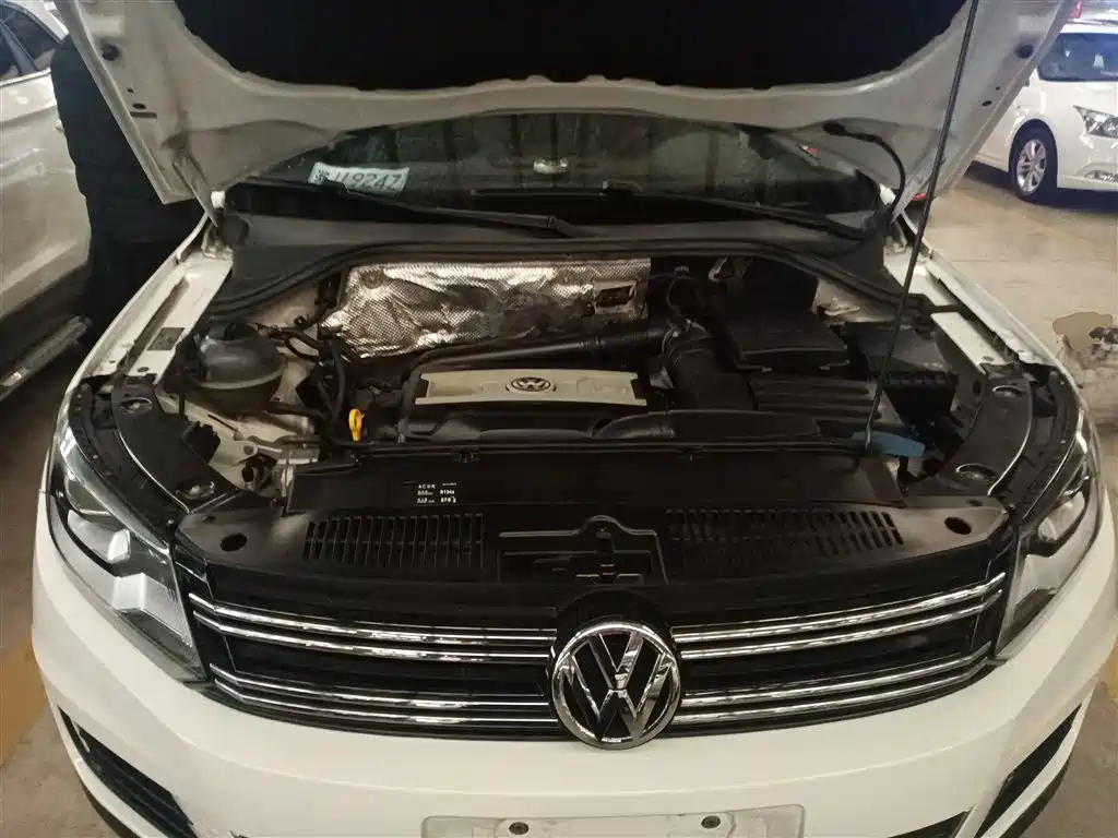 Volkswagen Tiguan 2017 — фото 13