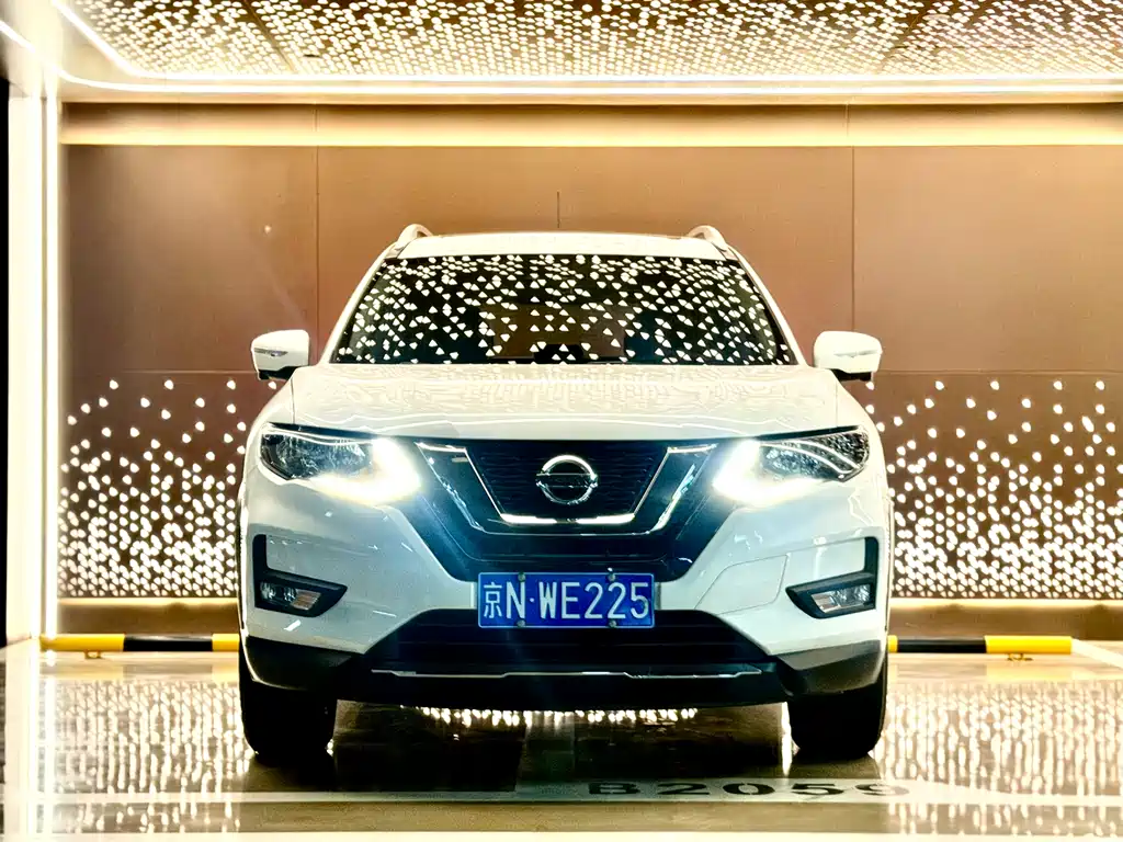 Nissan X-Trail 2018 — фото 2