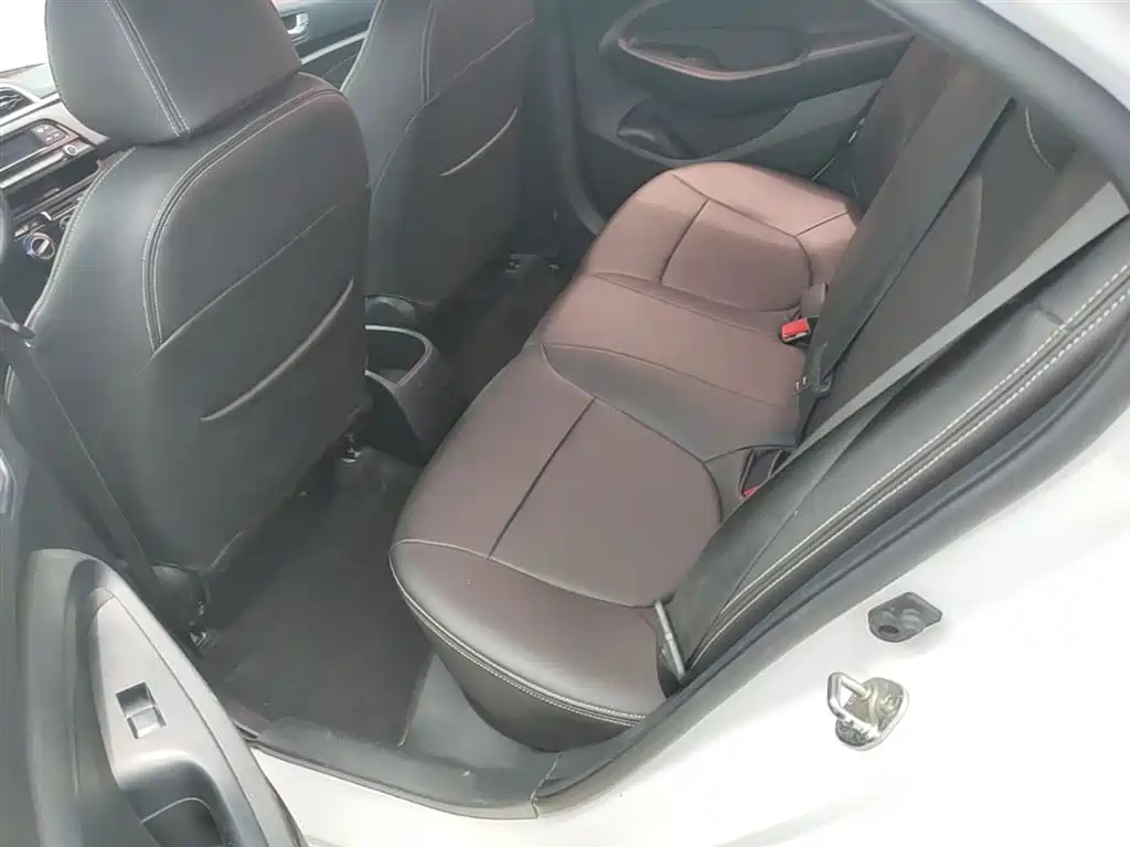 Hyundai Verna 2019 — фото 17