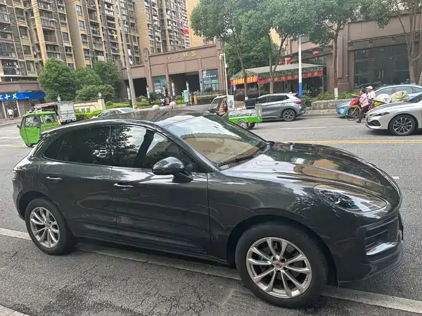 Porsche Macan 2023